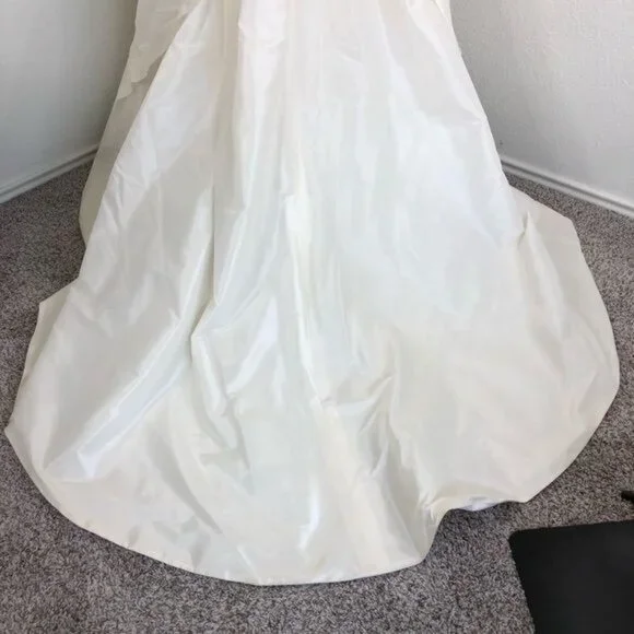 Maggie Sottero Sweetheart Lace Up Jeweled Bead Bustle Train Wedding Dress - Picture 5 of 14